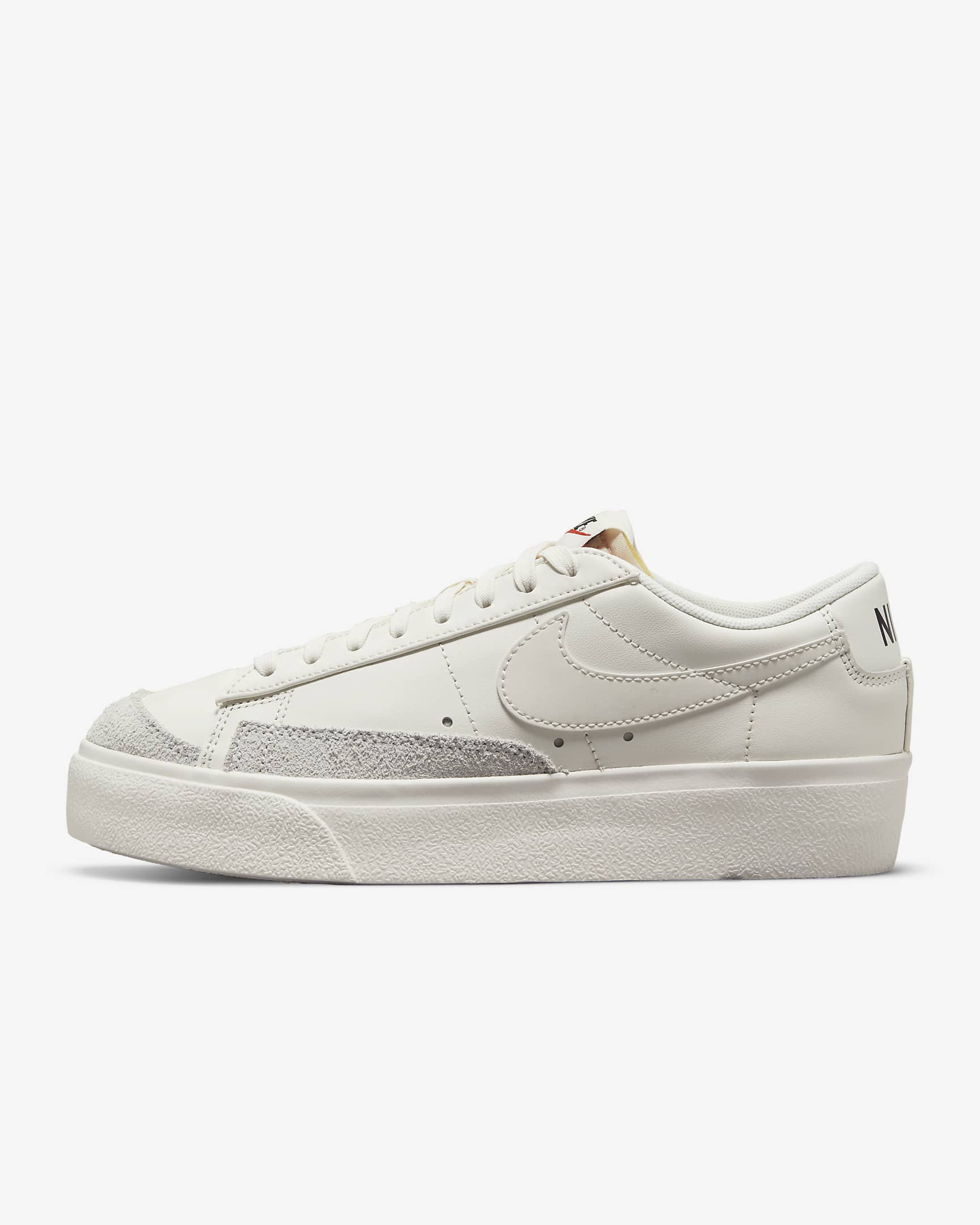 Nike Blazer Low Platform Sail/Sail/Black/Sail DJ0292-105