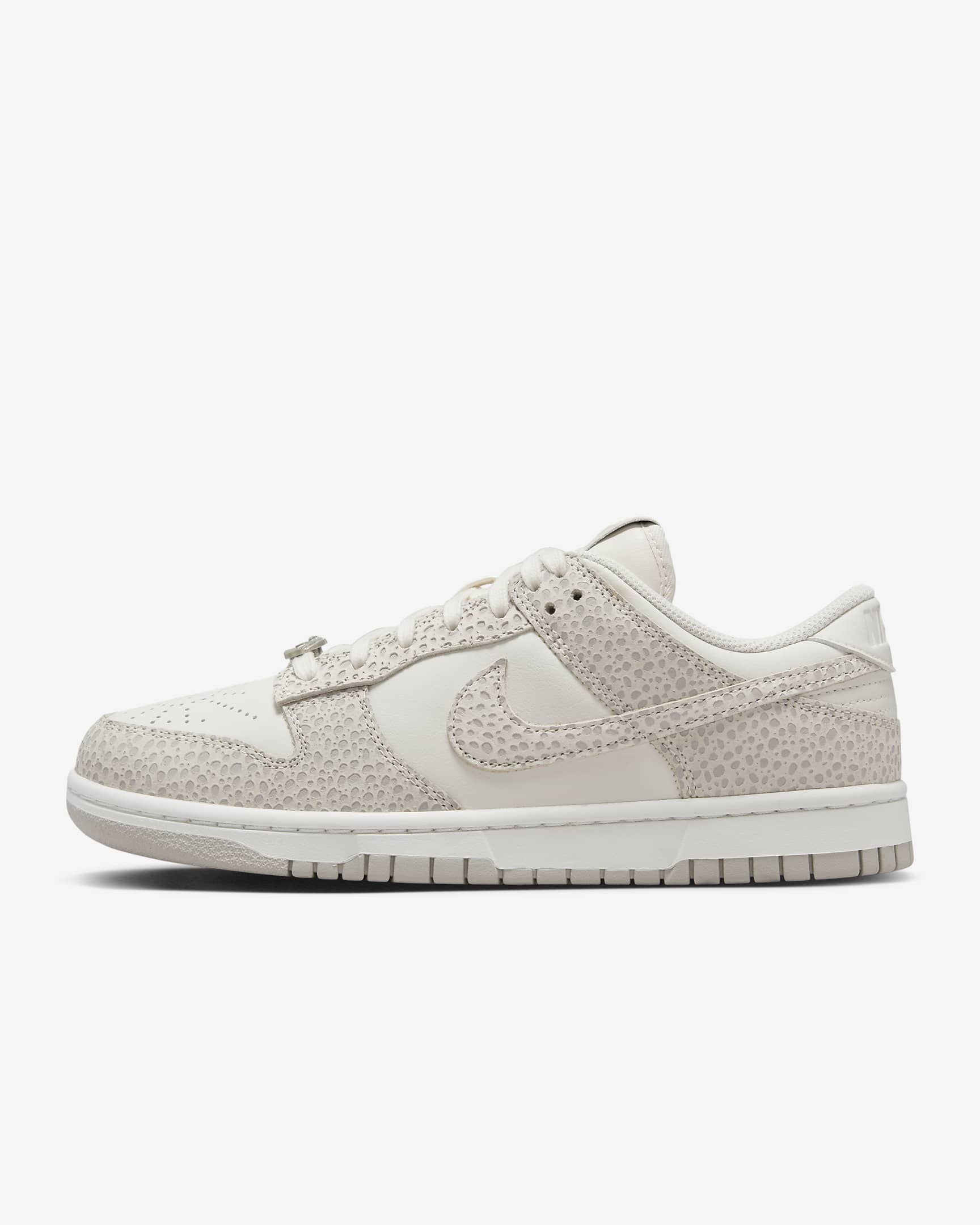 Nike Dunk Low Premium Phantom/Light Smoke Grey/Summit White/Photon Dust FV6516-001